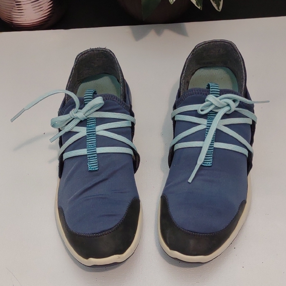 Olukai Shoes For Women Size 8.5